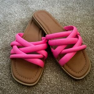 Universal threads size 8 women’s hot pink slide sandal